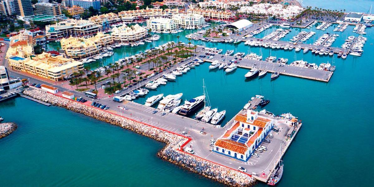 Holiday Rentals Piscina, Playa Parking A 5 Min Caminando Del Puerto De Benalmádena Dış mekan fotoğraf